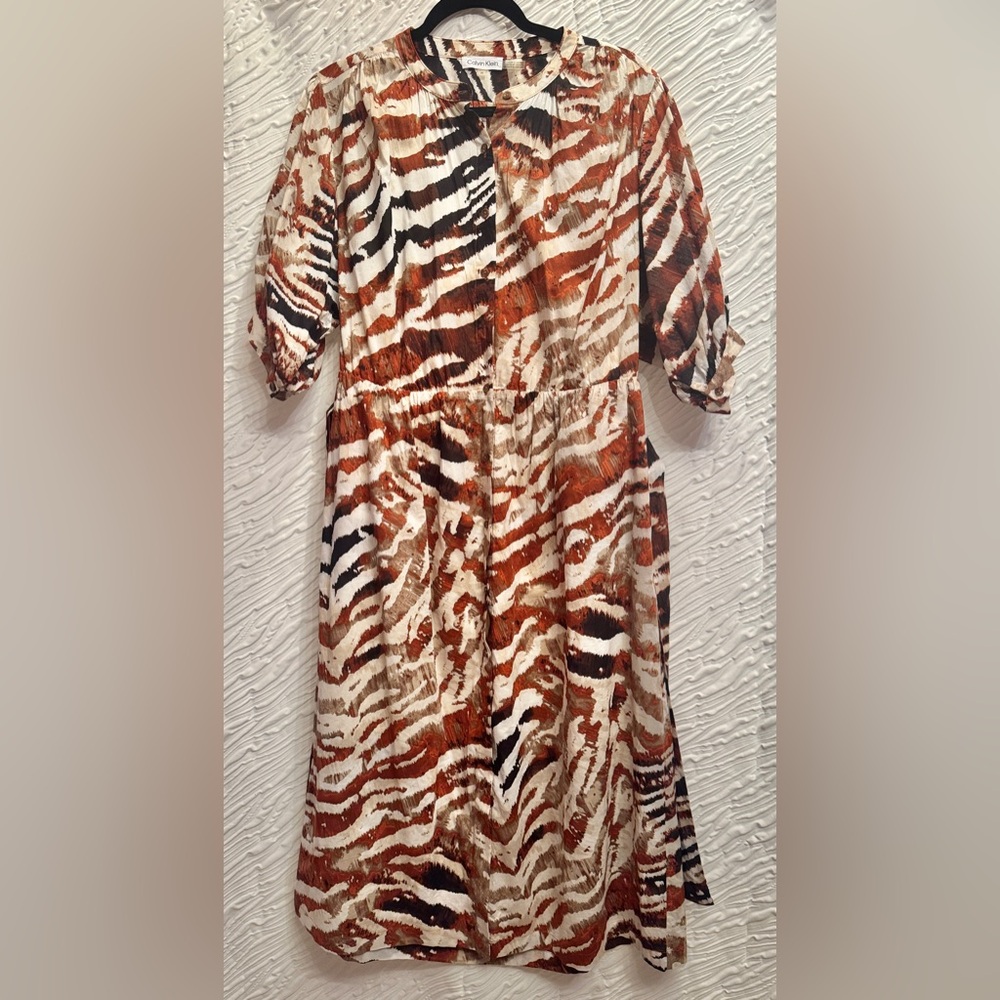 Brown and White Patterned Dress with Belt